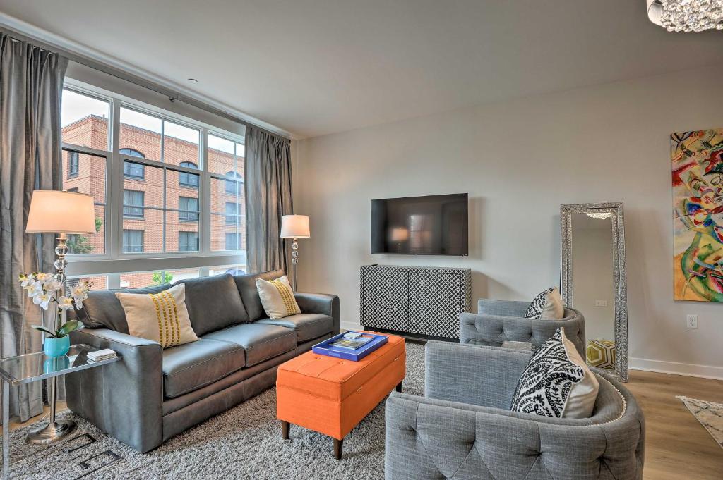 Chic Condo with Balcony 1Mi to Annapolis Harbor - image 5