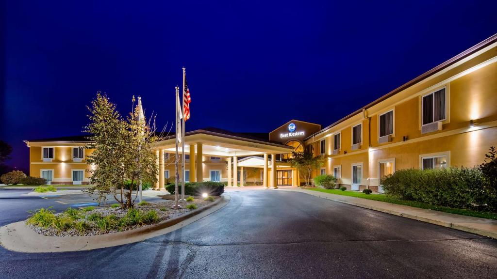 Best Western Annawan Inn - main image