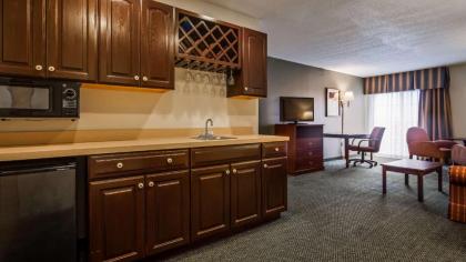 Best Western Annawan Inn - image 13