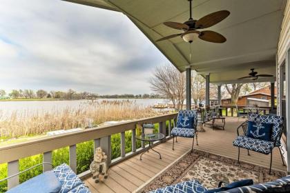 Serene Lakefront Getaway with Fire Pit and Grill