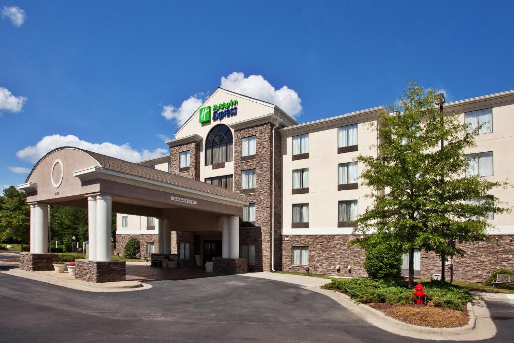 Holiday Inn Express Apex - Raleigh an IHG Hotel - main image