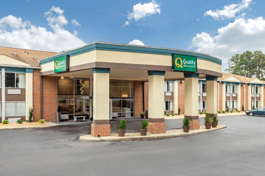 Quality Inn & Suites Apex-Holly Springs - main image