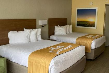 Days Inn by Wyndham Apopka/Orlando - image 3