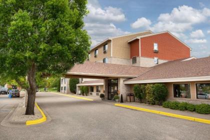 AmericInn by Wyndham Apple Valley - image 1