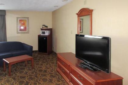 Clarion Inn - image 13