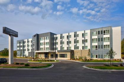 Courtyard by Marriott Appleton Riverfront - image 5