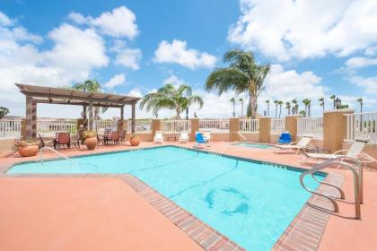 Microtel Inn & Suites by Wyndham Corpus Christi/Aransas Pass - image 8