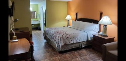 Aransas Bay Inn & Suites - Aransas Pass - image 3