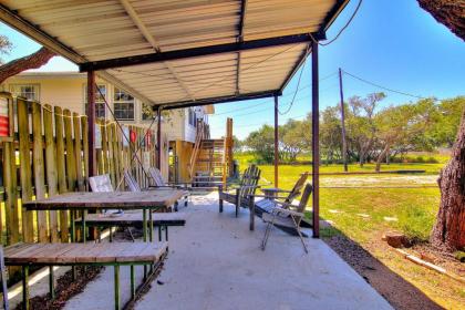 Fantasy Oaks Lodge - image 10