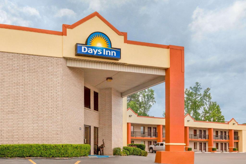 Days Inn by Wyndham Arcadia - main image