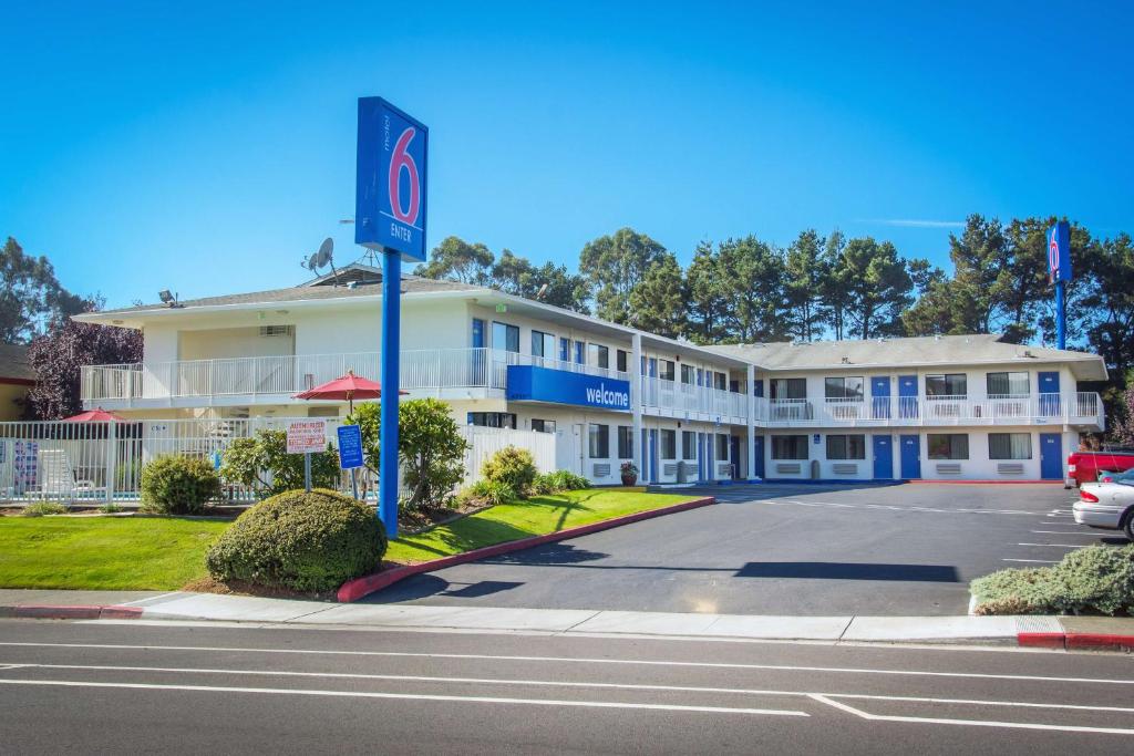 Motel 6-Arcata CA - Humboldt University - main image