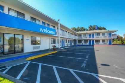 Motel 6-Arcata CA - Humboldt University - image 8