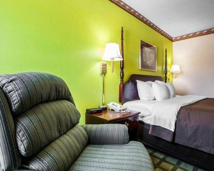 Quality Inn - image 5