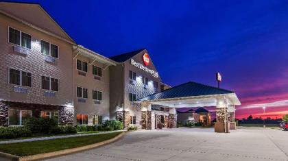 Best Western Plus Green Mill Village Hotel & Suites - image 15