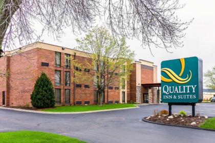 Quality Inn and Suites   Arden Hills Arden Hills Minnesota