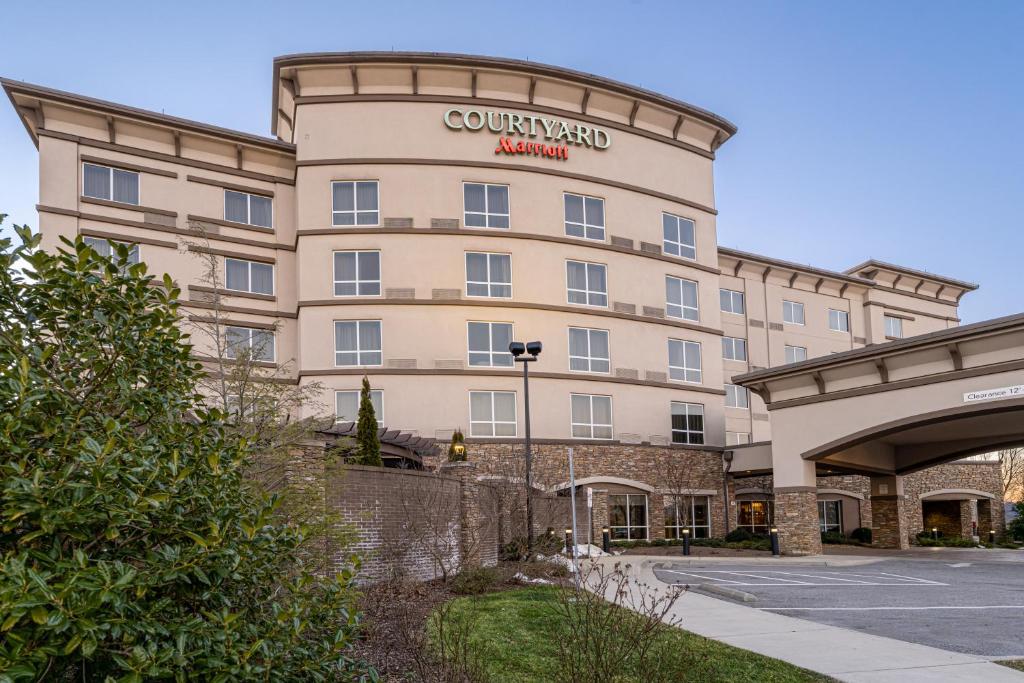 Courtyard by Marriott Asheville Airport - main image