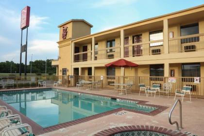 Red Roof Inn Ardmore - image 15