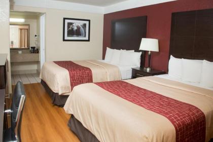 Red Roof Inn Ardmore - image 5