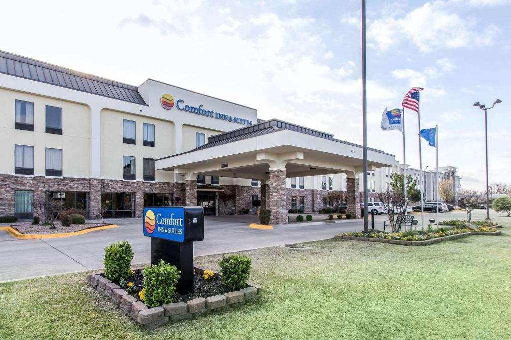 Comfort Inn & Suites Ardmore - main image