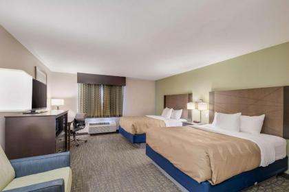 Quality Inn & Suites - image 15