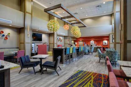 Hampton Inn & Suites Ardmore - image 9