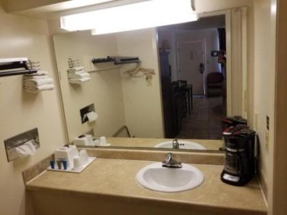 Americas Best Value Inn Arkansas City - image 12