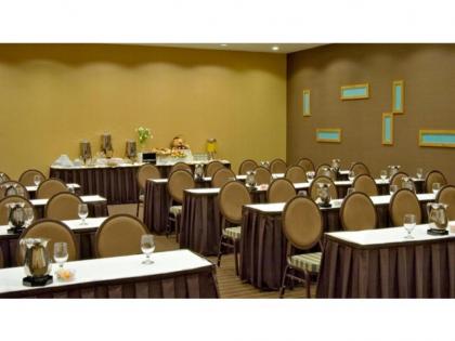 DoubleTree by Hilton Chicago - Arlington Heights - image 10