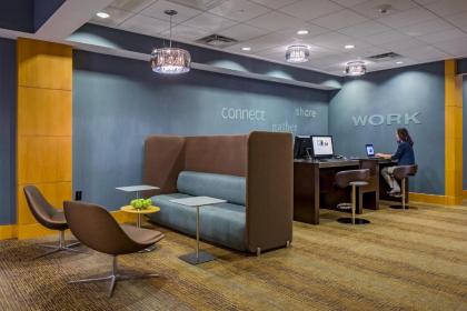 DoubleTree by Hilton Chicago - Arlington Heights - image 3