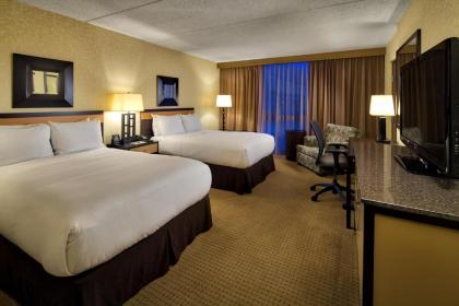 DoubleTree by Hilton Chicago - Arlington Heights - image 9