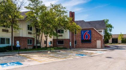 motel 6 Arlington Heights IL   Chicago North Central Arlington Heights