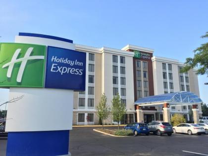 Holiday Inn Express Chicago NW   Arlington Heights an IHG Hotel Arlington Heights Illinois