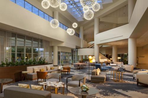 Sheraton Arlington Hotel - main image