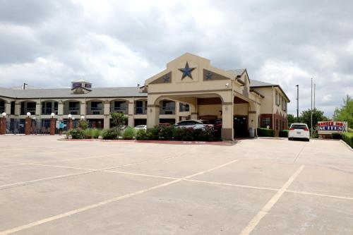 Ranger Inn & Suites - main image