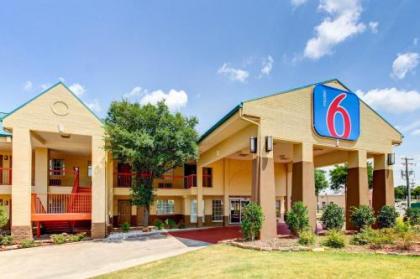 motel 6 Arlington tX Texas