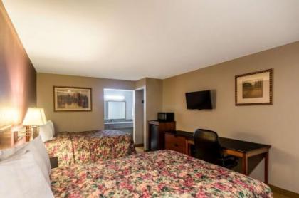 Rodeway Inn Arlington - image 5