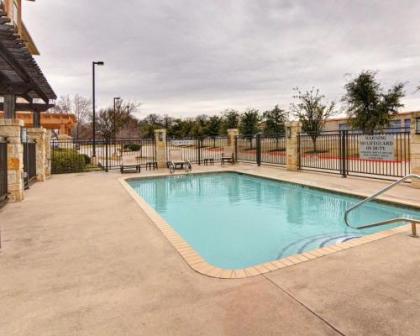 Comfort Suites Arlington - Entertainment District - image 3