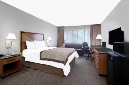 Hawthorn Suites by Wyndham Arlington - image 1