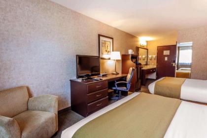 Quality Inn Near Seattle Premium Outlets - image 6