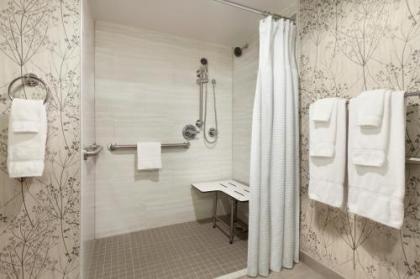 Crowne Plaza Crystal City-Washington D.C. an IHG Hotel - image 3