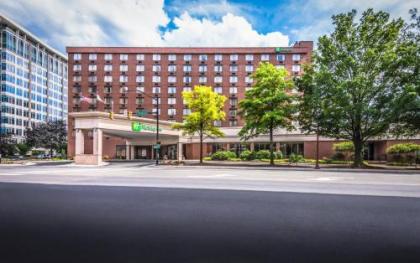 Holiday Inn Arlington at Ballston an IHG Hotel