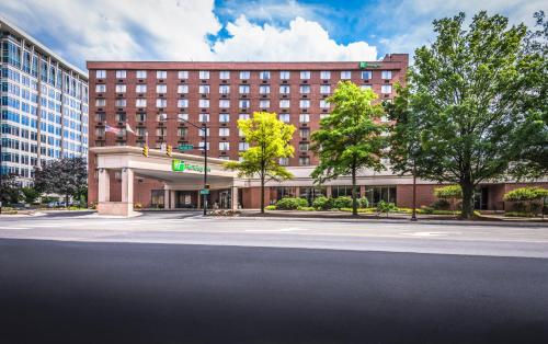 Holiday Inn Arlington at Ballston an IHG Hotel - main image