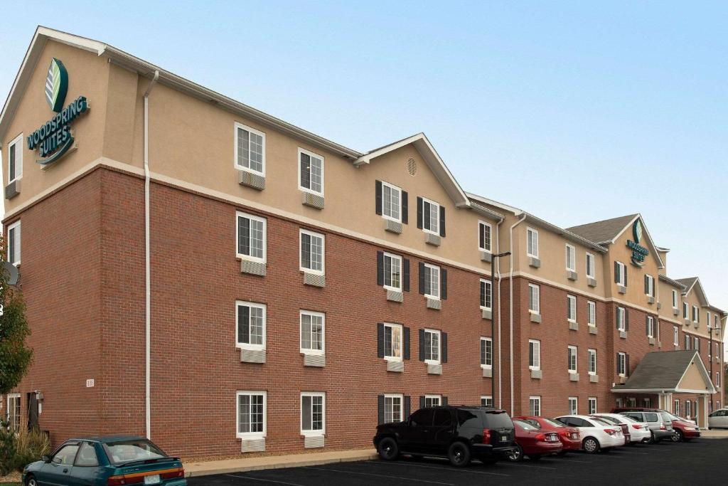 WoodSpring Suites St Louis Arnold - image 4