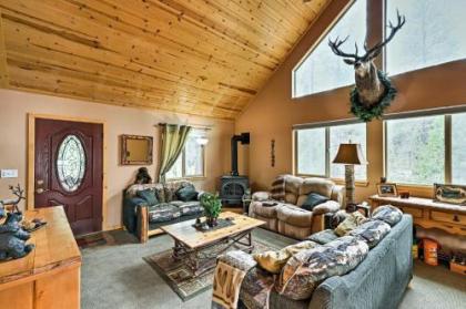 Cozy Hathaway Pines Mountain Cabin with Deck and Views! - image 5