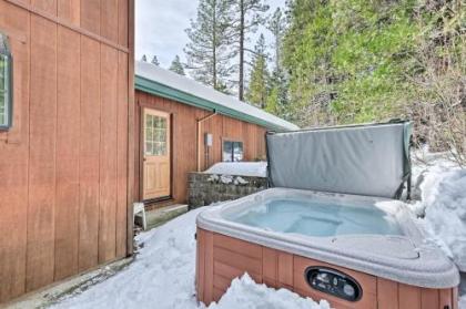 Peaceful Arnold Home with Hot Tub-Mins to Bear Valley - image 4