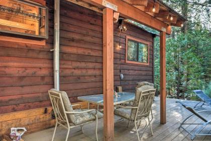 Cabin with Fire Pit Mins to Vineyards and Hiking! - image 18