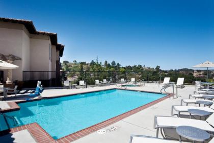 Hampton Inn & Suites Arroyo Grande - image 10