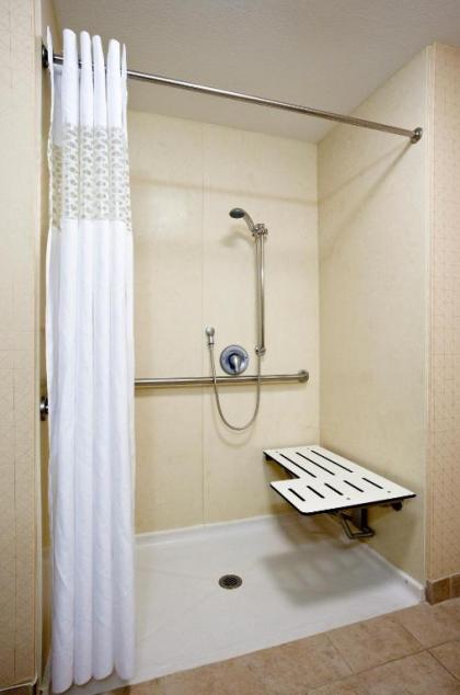 Hampton Inn & Suites Arroyo Grande - image 9