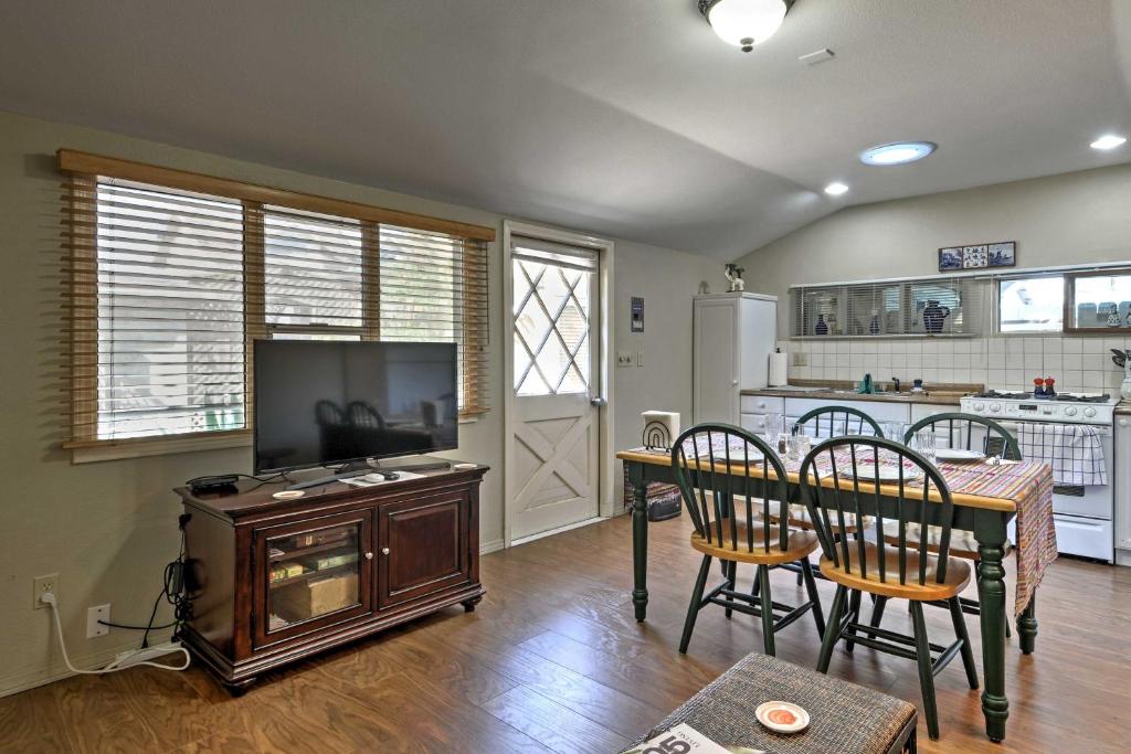 Cozy Arroyo Grande Cottage with Patio - Near it All! - image 3