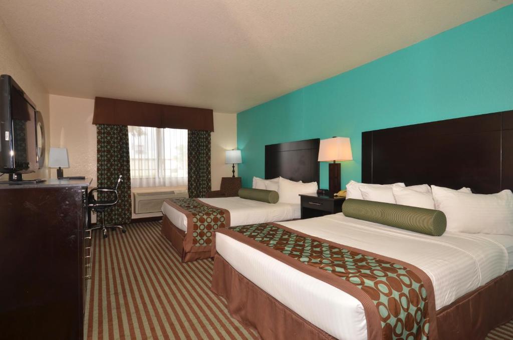 Legacy Inn & Suites - image 3