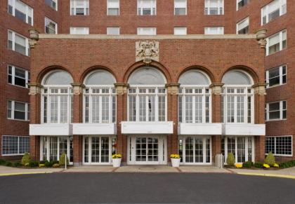 Berkeley Oceanfront Hotel - image 13